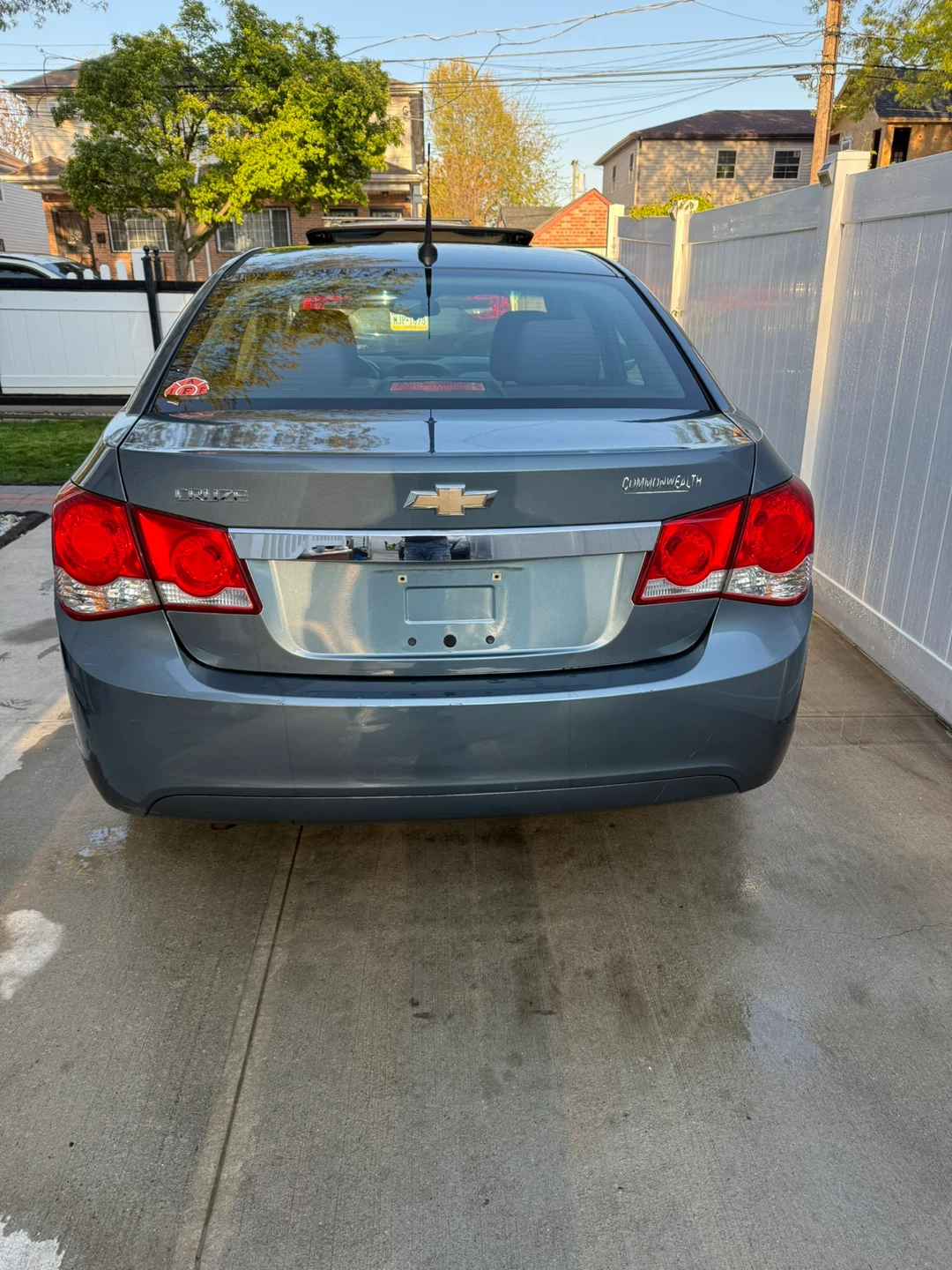 2012 Chevrolet Cruze LS 139,598 miles - photo 2