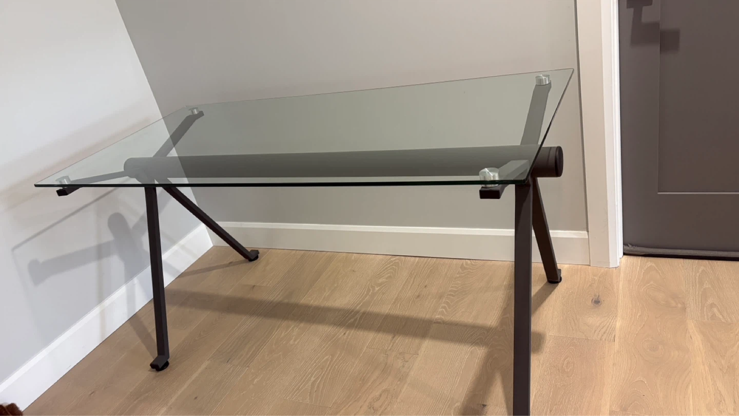Glass desk - photo 2