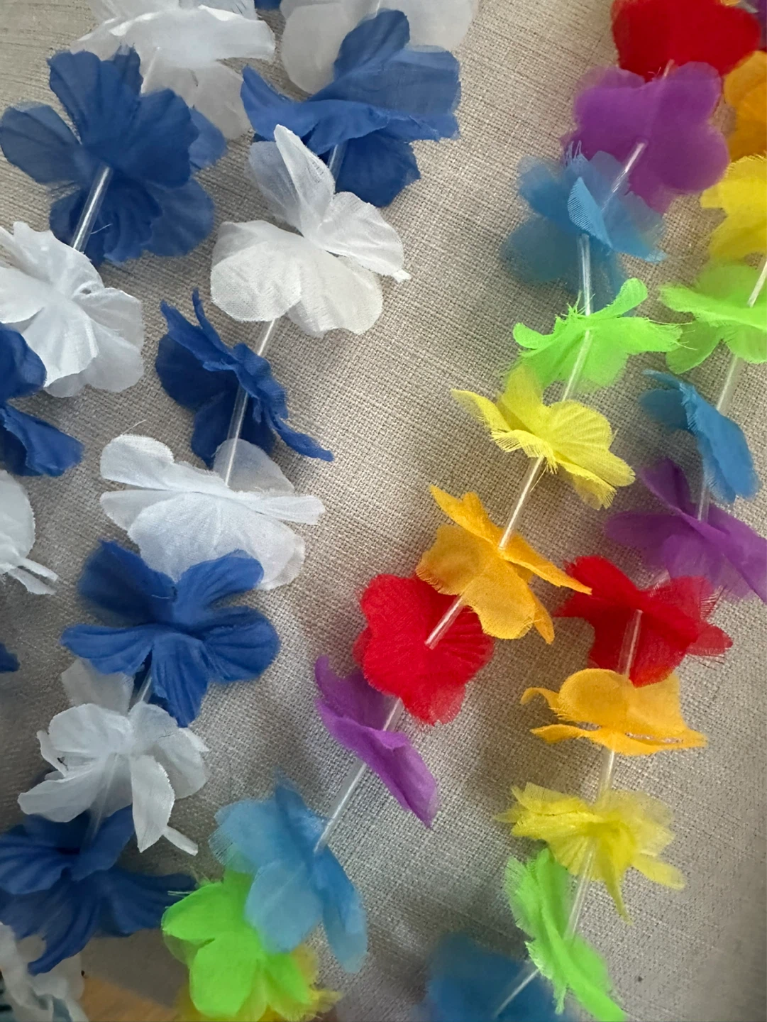 Hawaiian Flower Leis - Set of 2 - photo 2