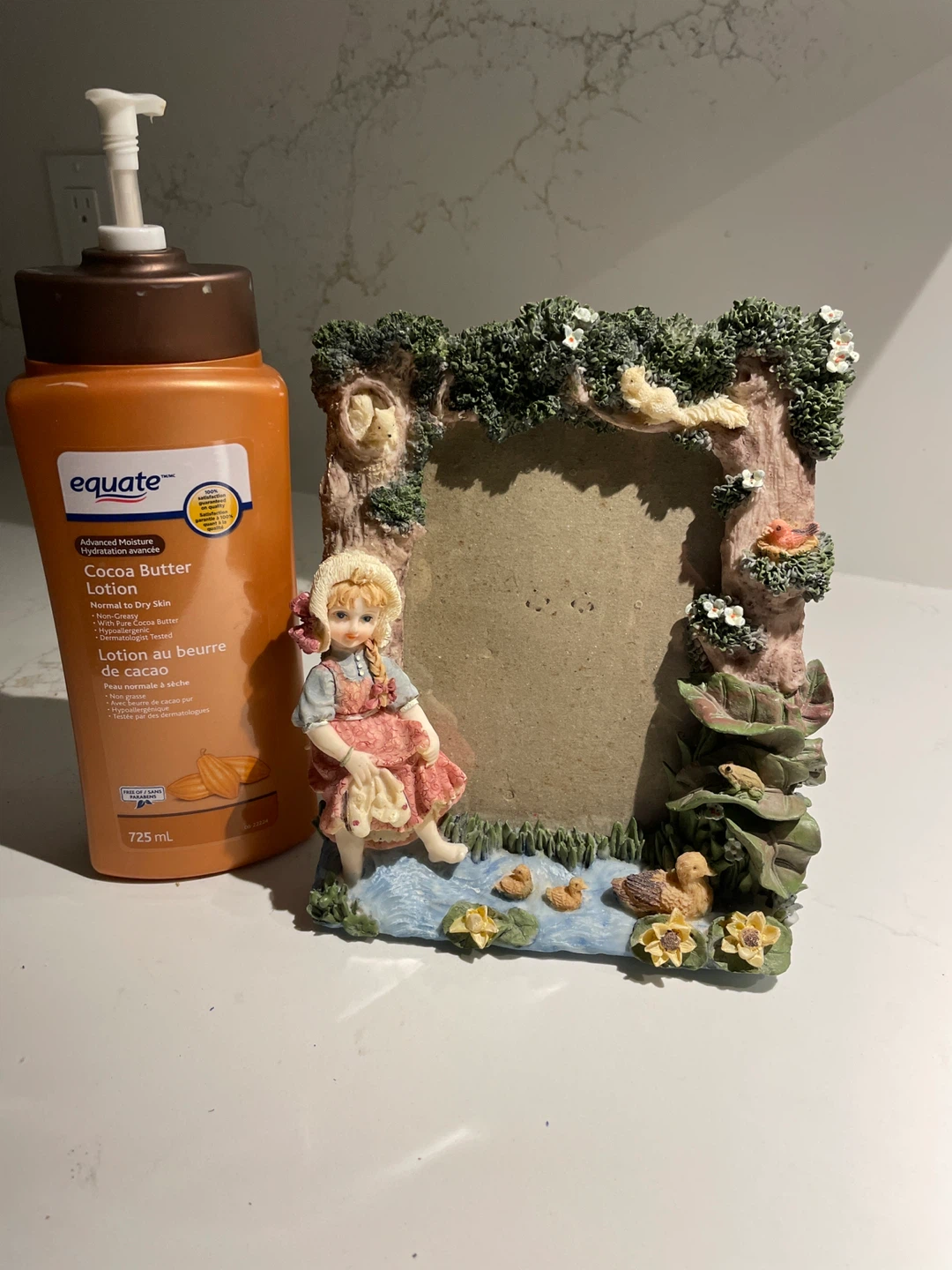 Decorative Picture Frame with Girl and Ducks Scene - photo 2
