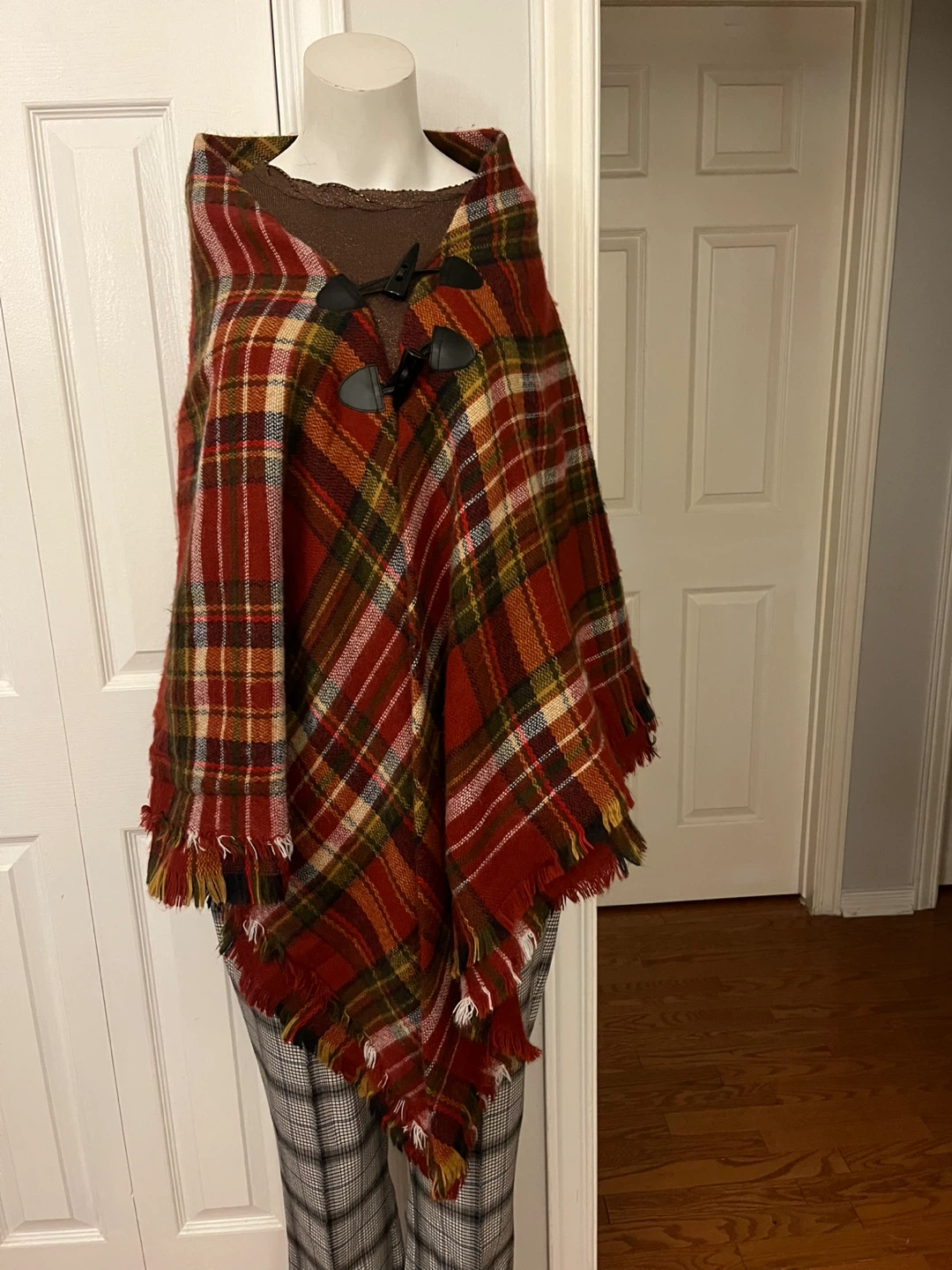 Reitmans Plaid Poncho
