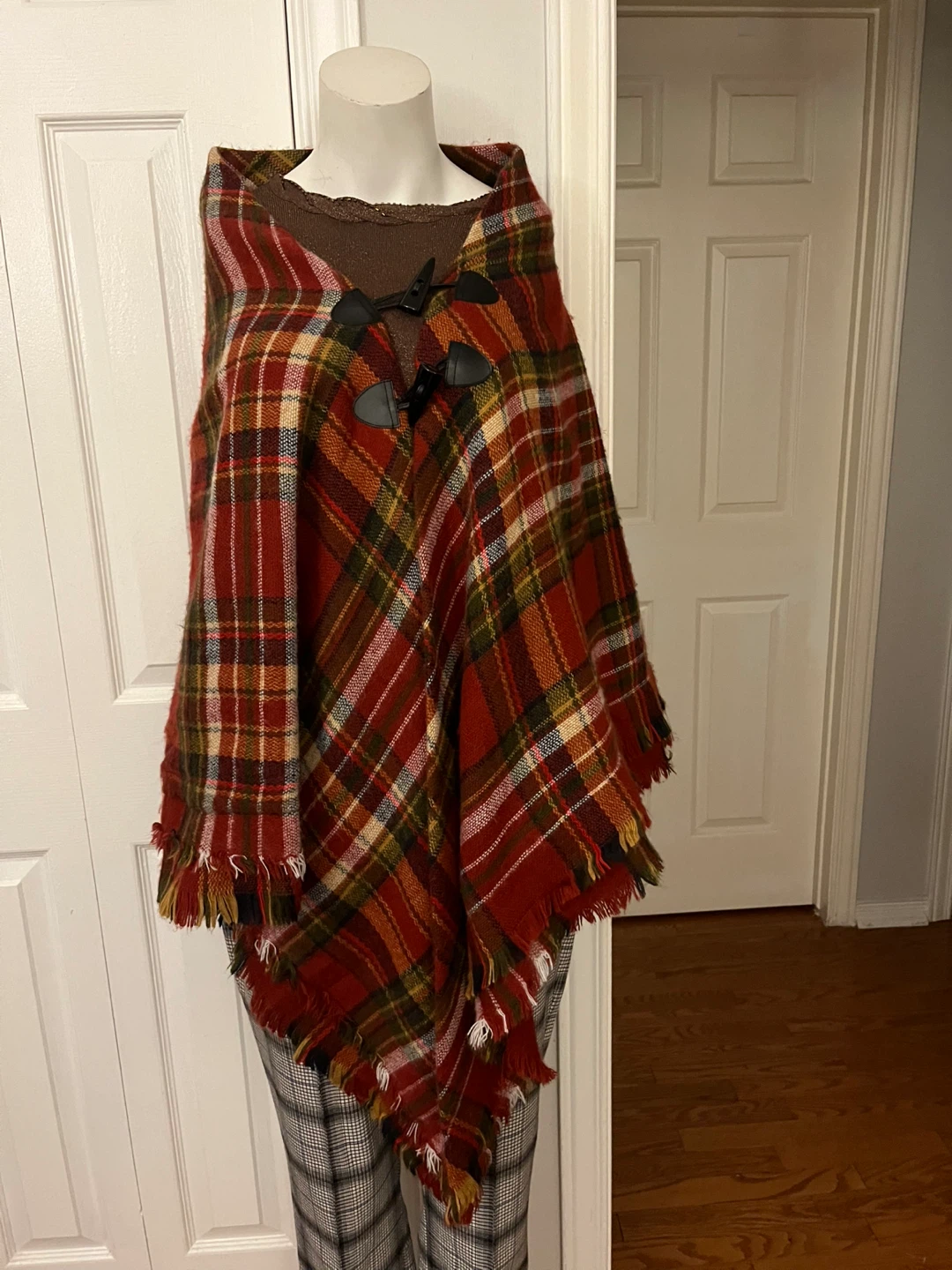 Reitmans Plaid Poncho - photo 3