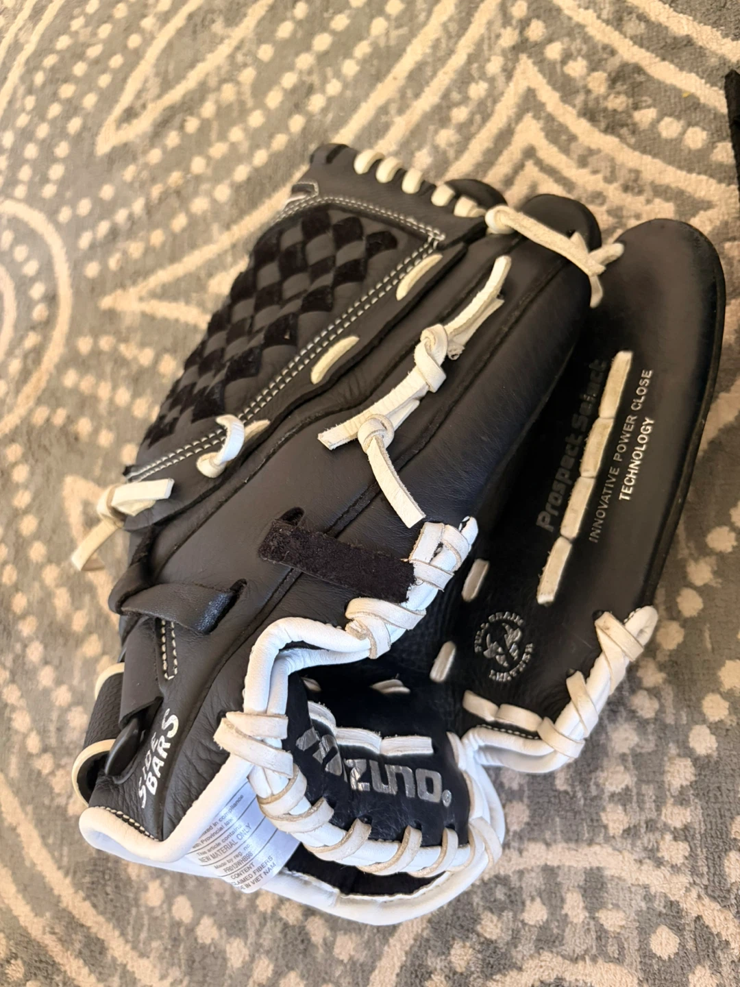 Girls Softball Set – Mizuno Glove, Helmet & Easton Bag - photo 2