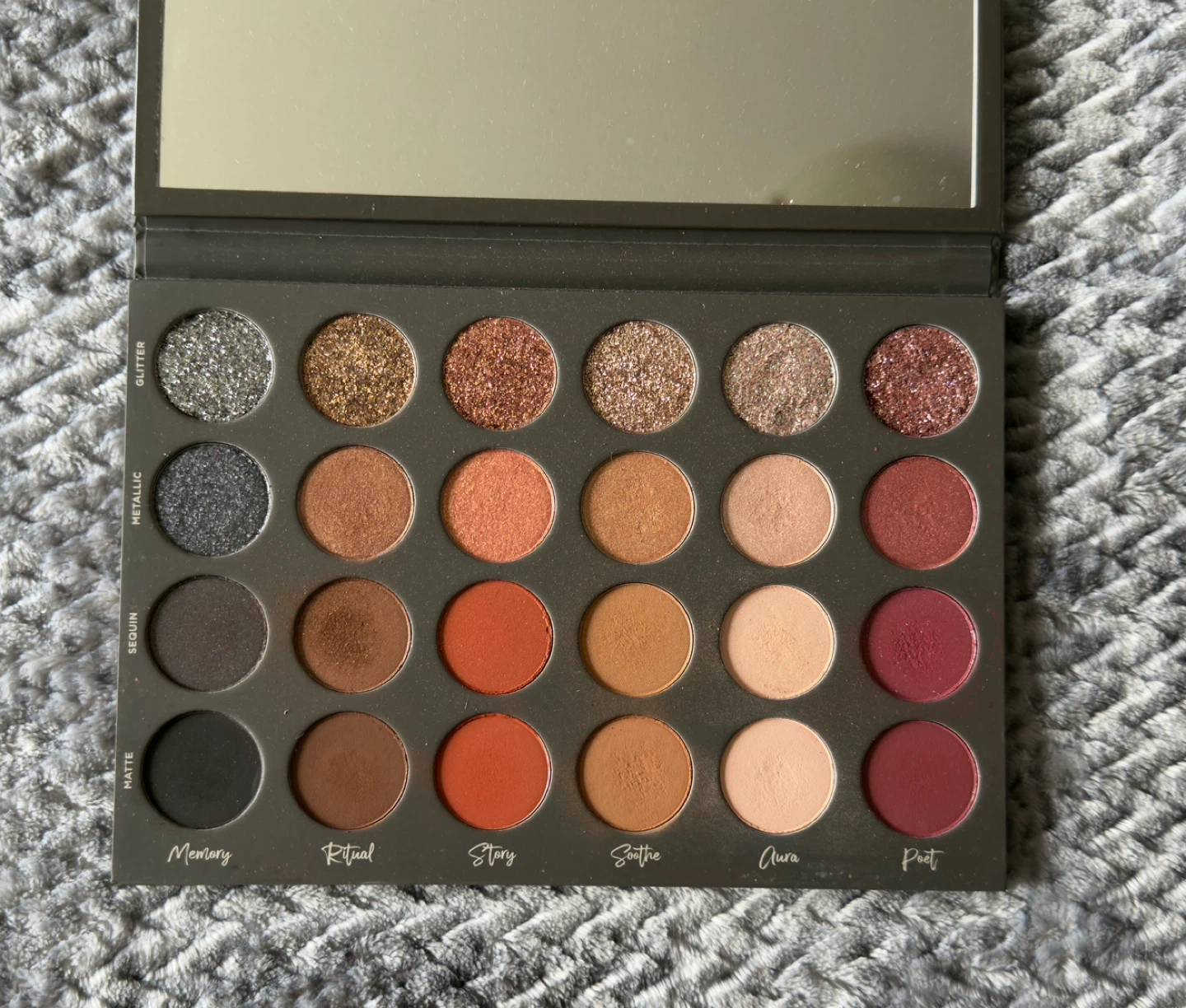 Tati Beauty Textured Neutrals Vol. 1 Palette ✨ - photo 2