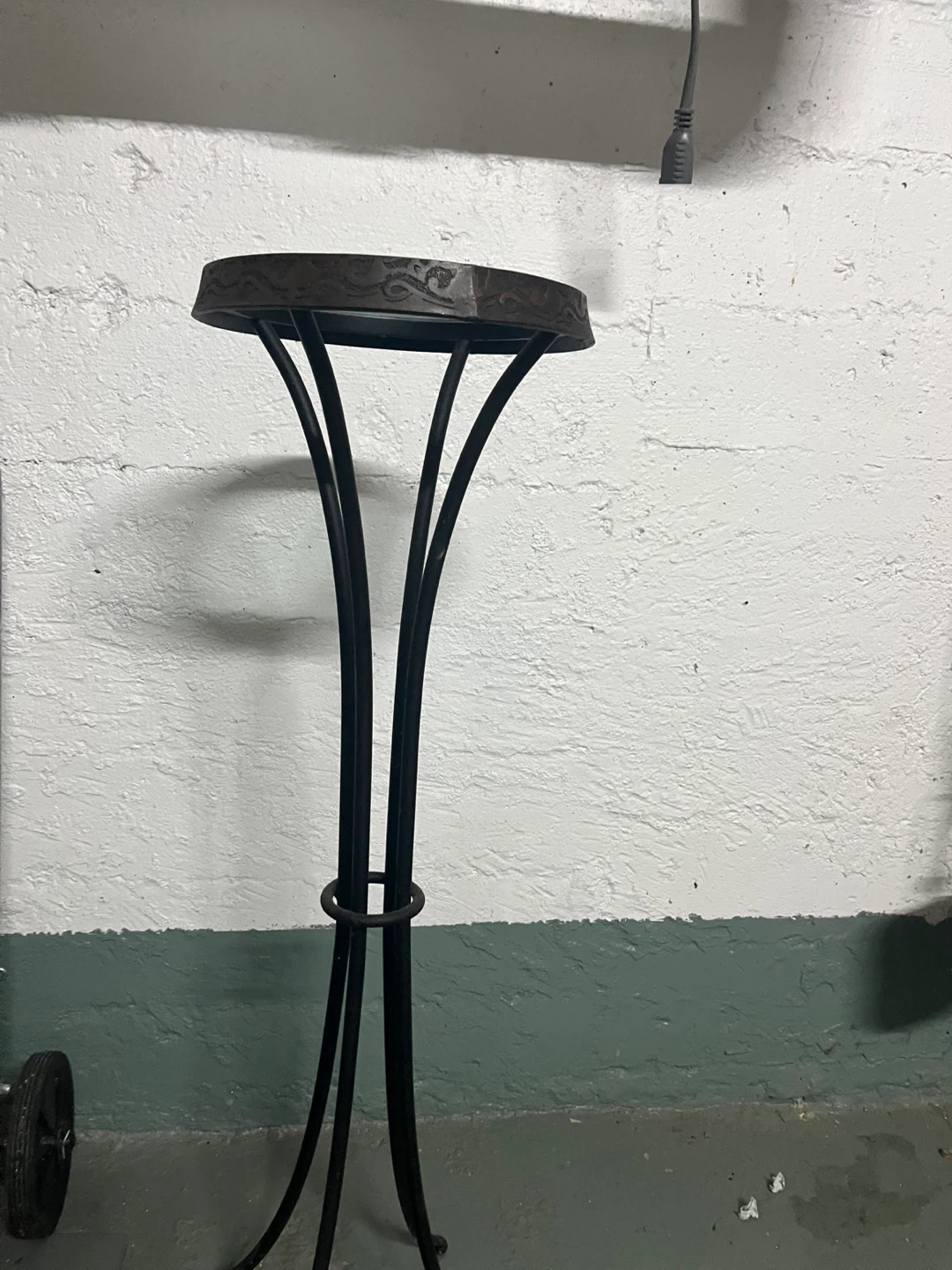 Set of 2 Round Glass Top Side Tables - photo 3
