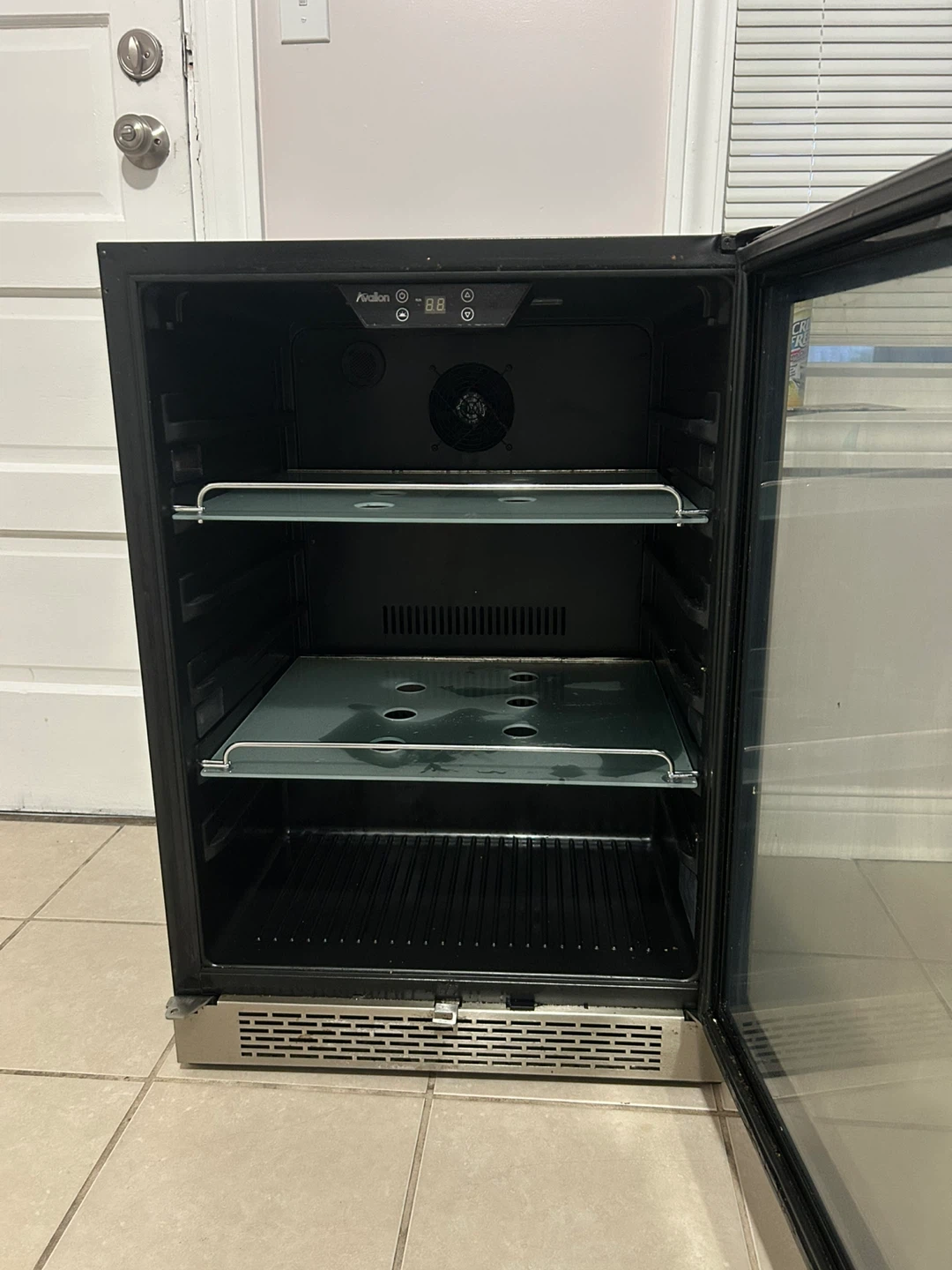 Avalon ABR241SG Beverage Cooler - photo 2