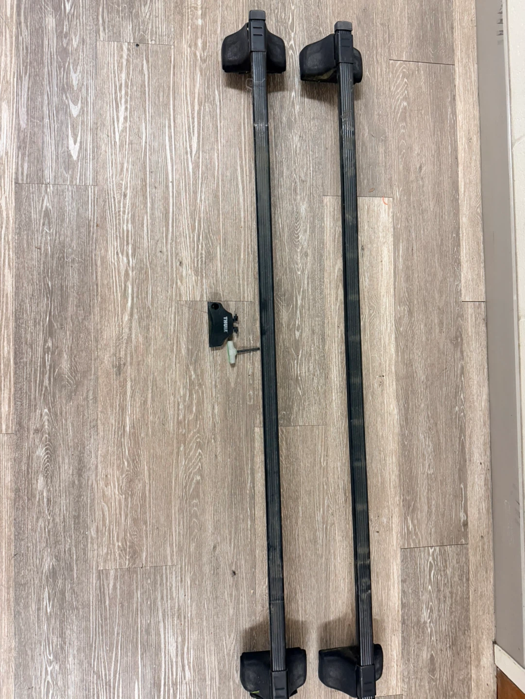 Thule Roof Rack Crossbars - photo 3