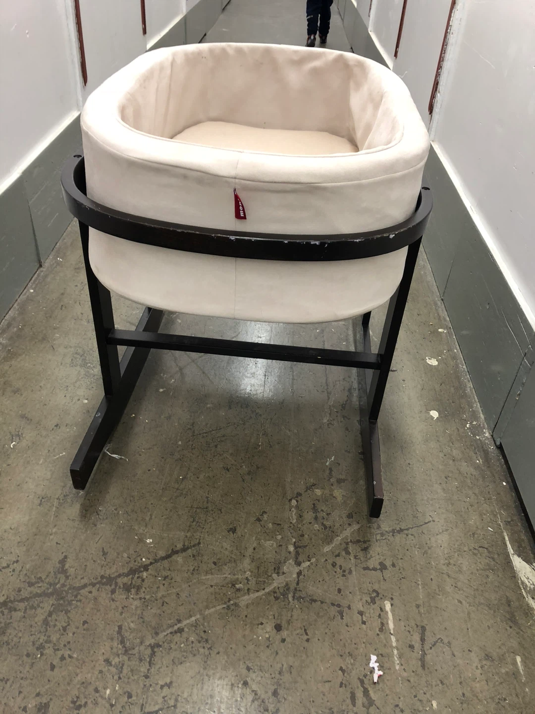 White Bassinet with Dark Wood Stand - photo 2