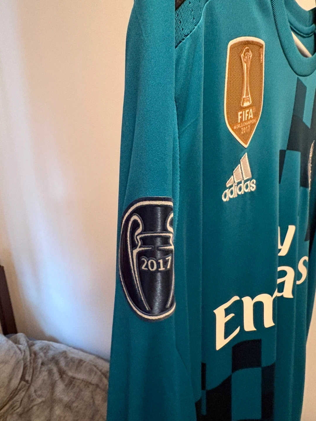 Real Madrid Ronaldo 7 Long Sleeve Jersey 2017 - photo 4