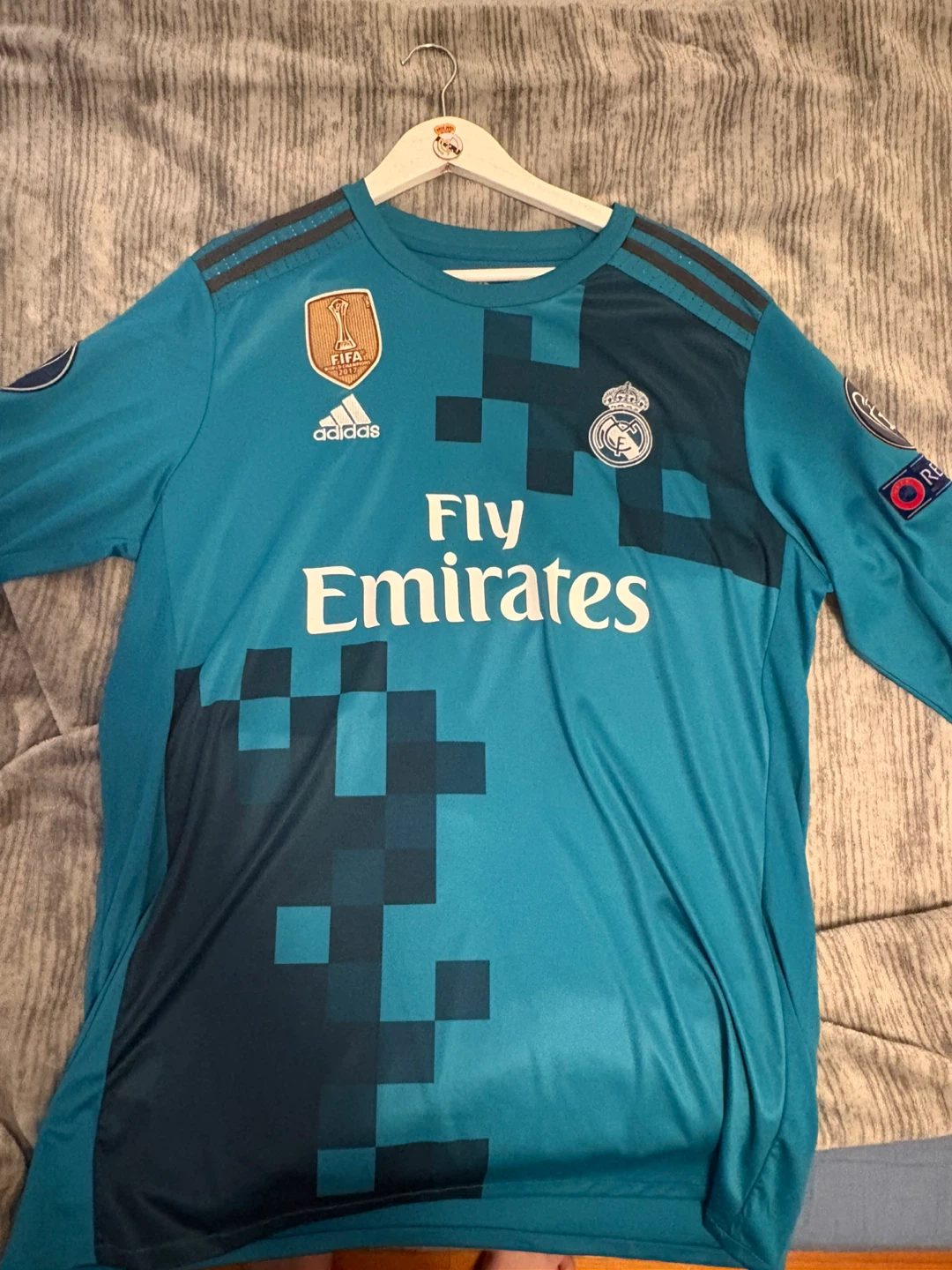 Real Madrid Ronaldo 7 Long Sleeve Jersey 2017