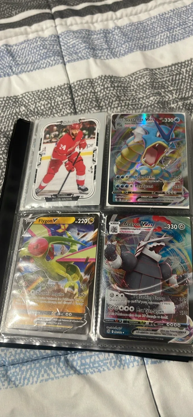 Pokemon and NHL Trading Cards Lot - photo 4