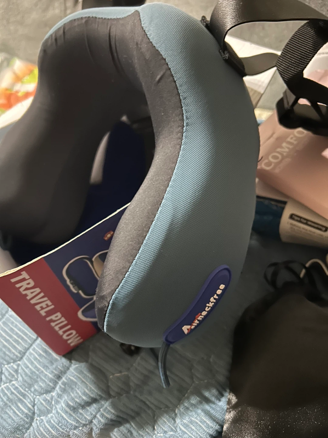 Brand New-Airneckfree  Travel Neck Pillow! - photo 3