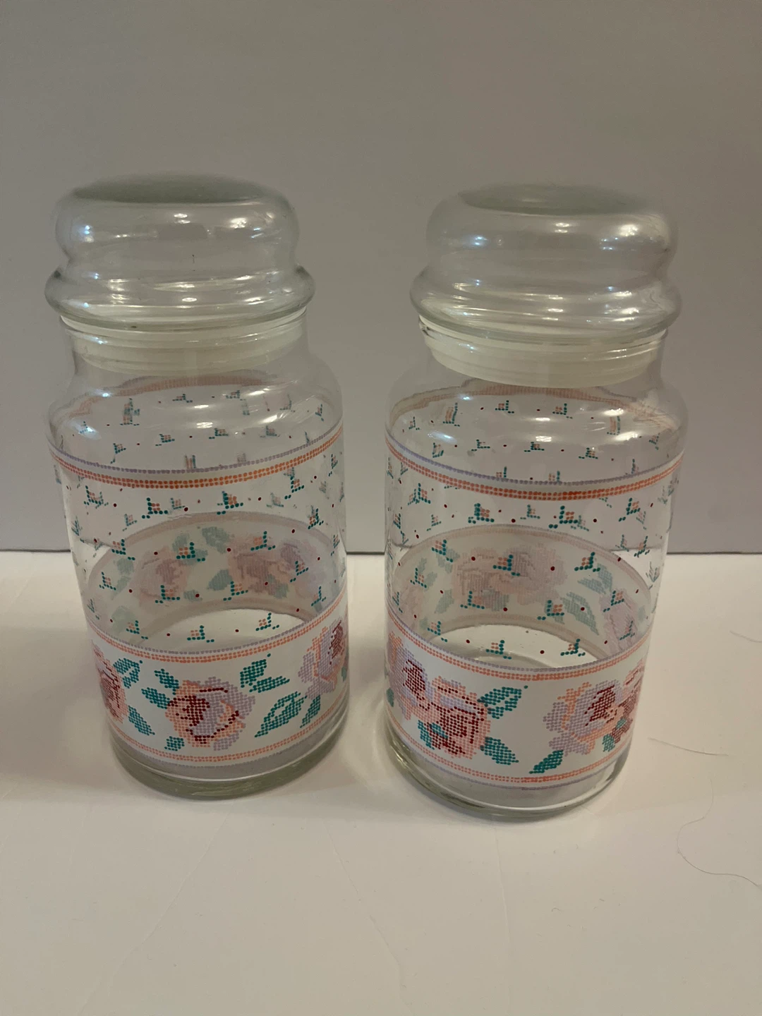 Set of 2 Glass Jars with Floral Pattern