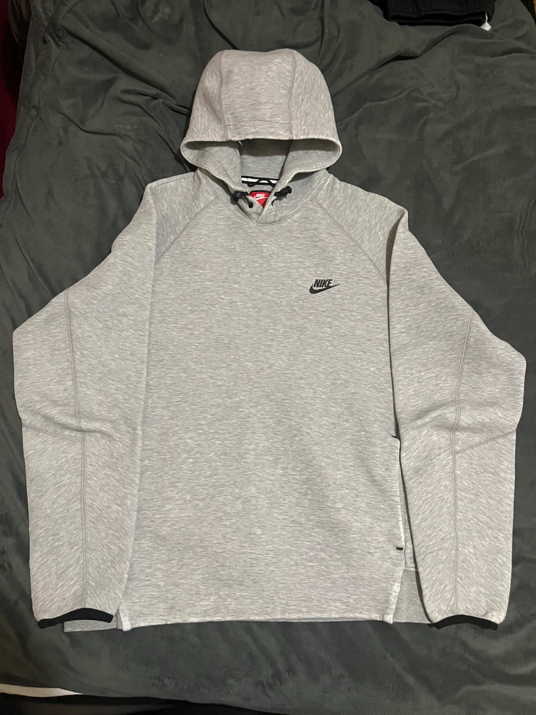 Nike Tech Fleece Hoodie and Pants Set - Grey