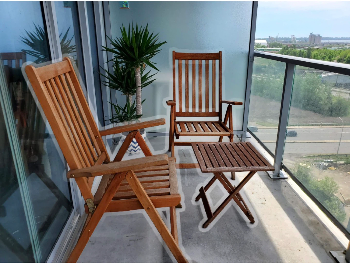 Acacia wooden Patio Chairs and Side Table Set