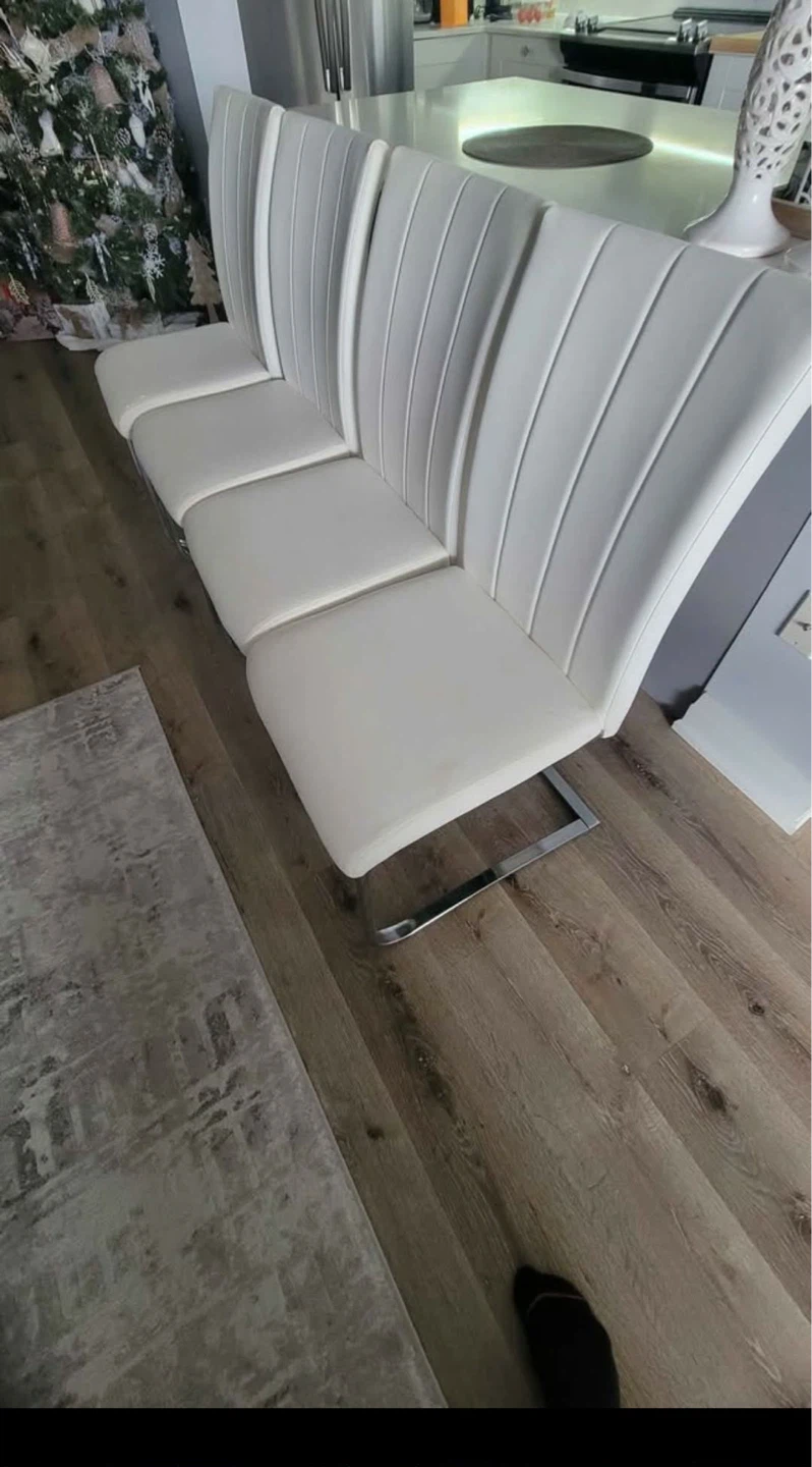 4 White Dining Chairs - photo 4