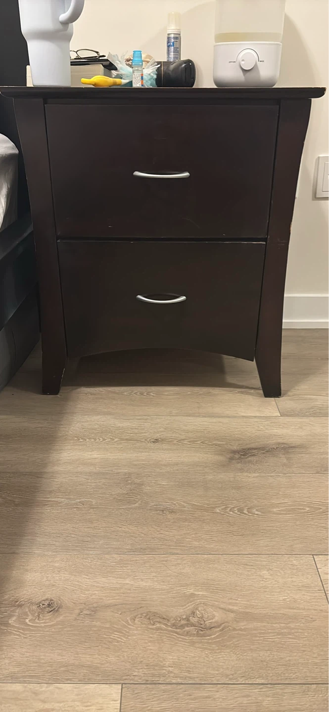 Dark brown 2-drawer nightstand