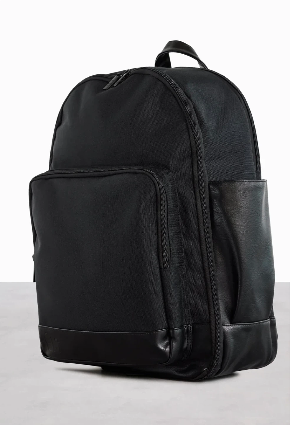 Beis Travel Backpack - black or beige - photo 3