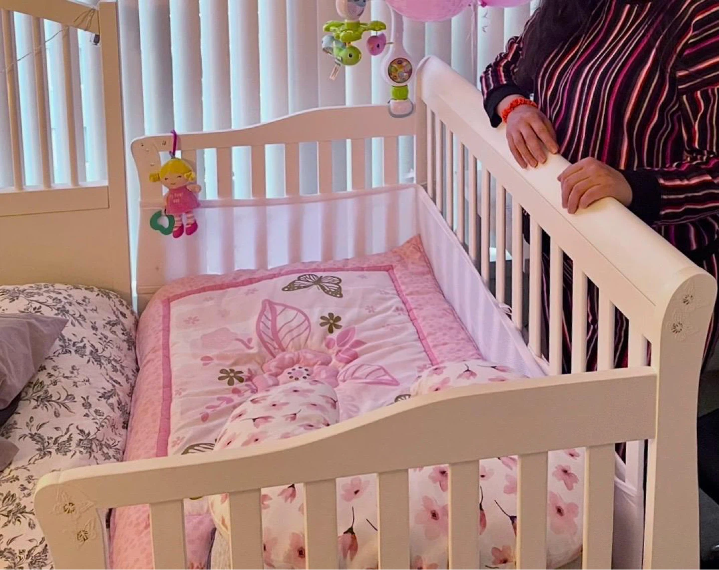 Concord Baby Carson 4-in-1 Crib with Mattress