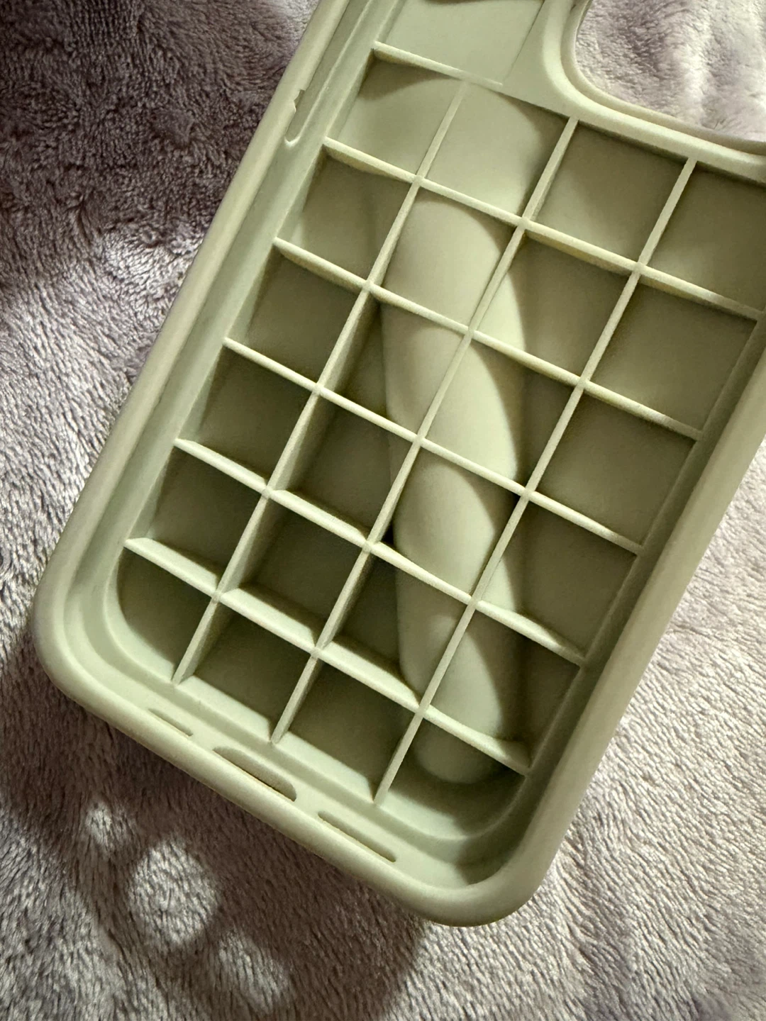 Rhode Phone Case - iPhone 15 Pro (Free Lip Peptide) - photo 4