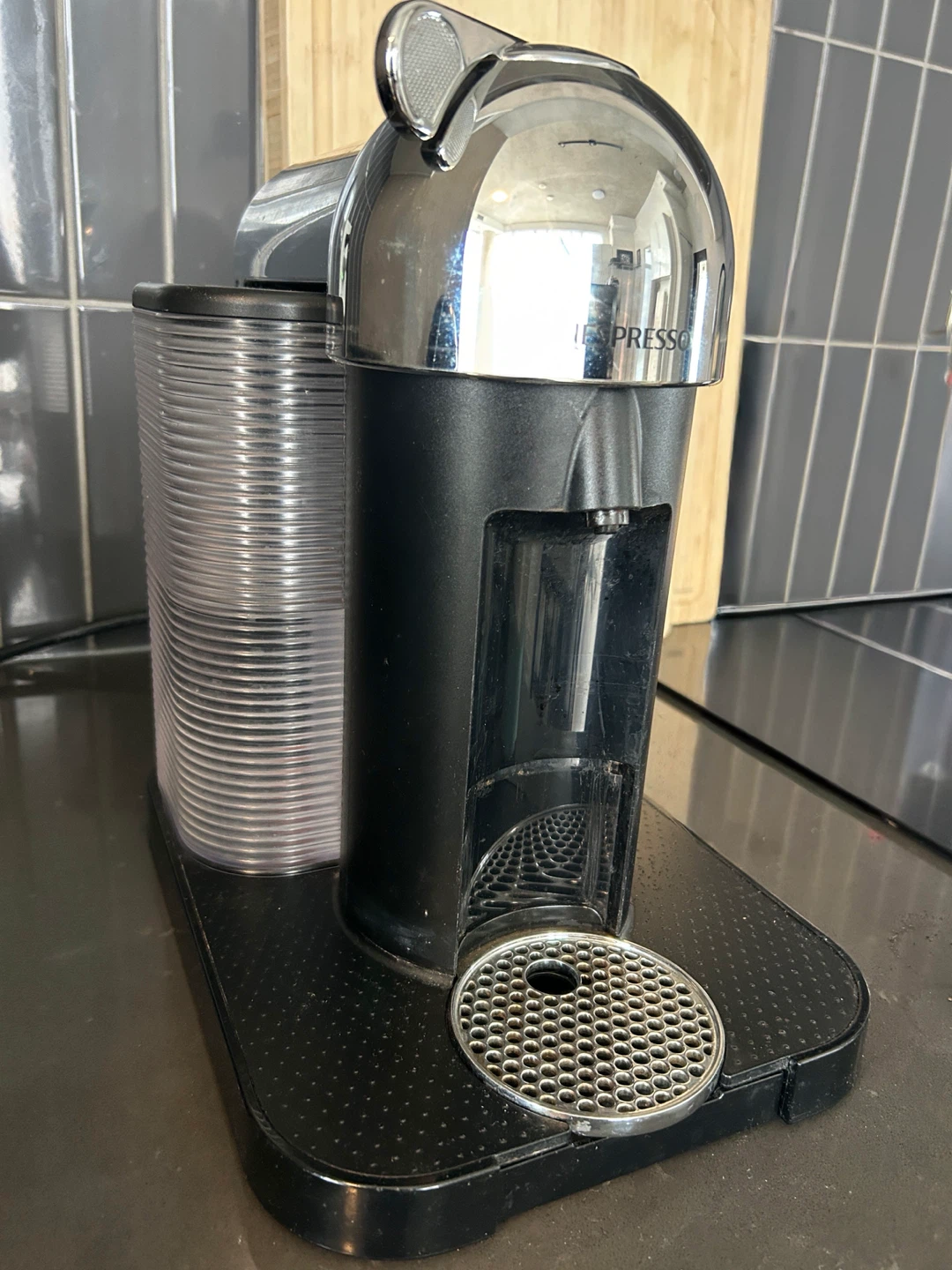 Nespresso Vertuo Chrome - Highly Reliable Round Head Model - photo 2