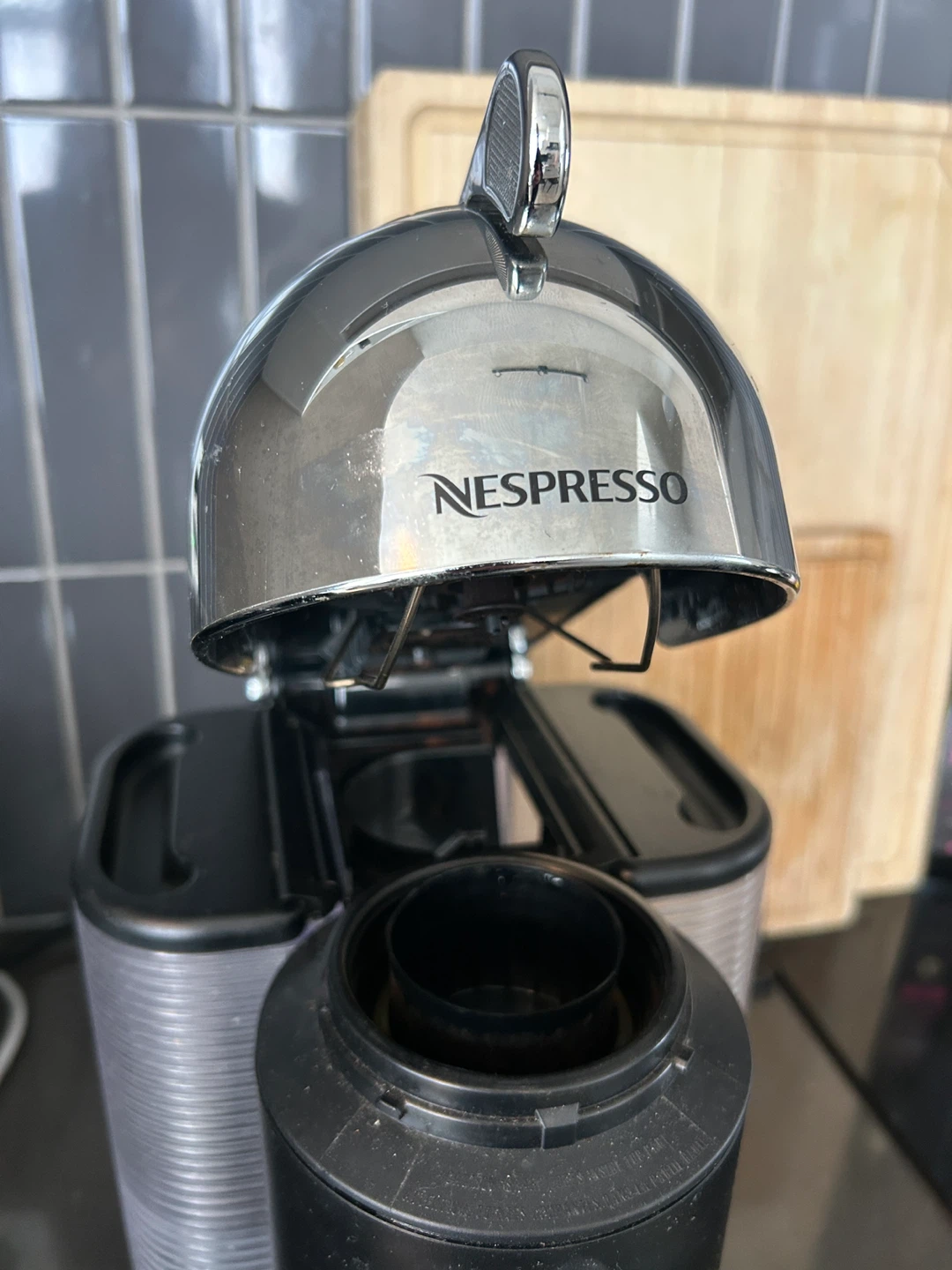 Nespresso Vertuo Chrome - Highly Reliable Round Head Model - photo 3