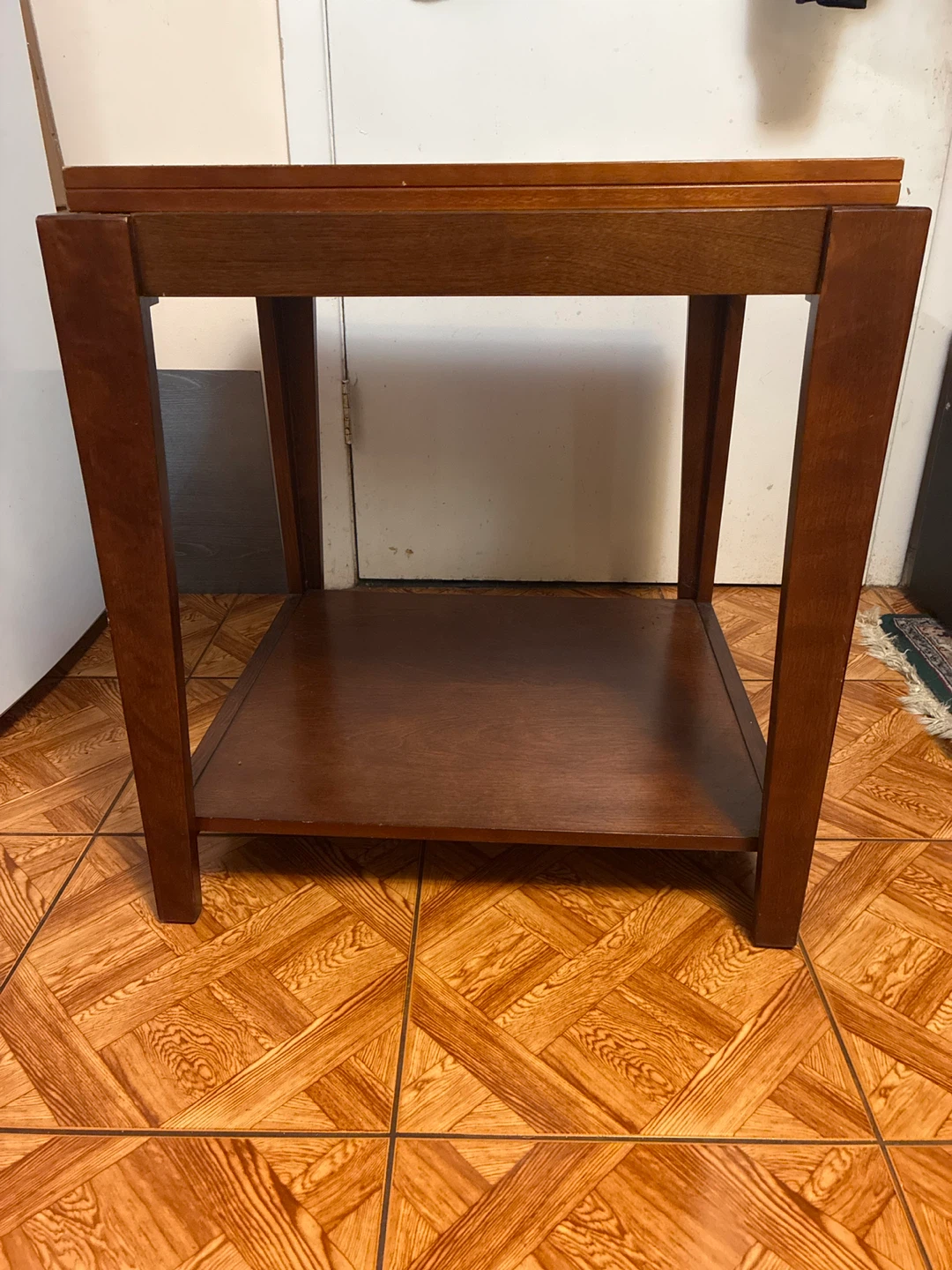 Square End Table with Glass Top - photo 3