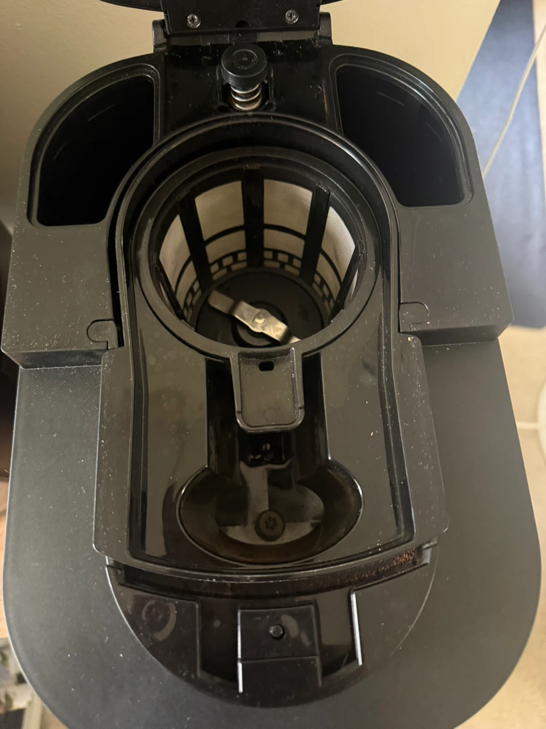 Gourmia Coffee Maker with Grinder - photo 3
