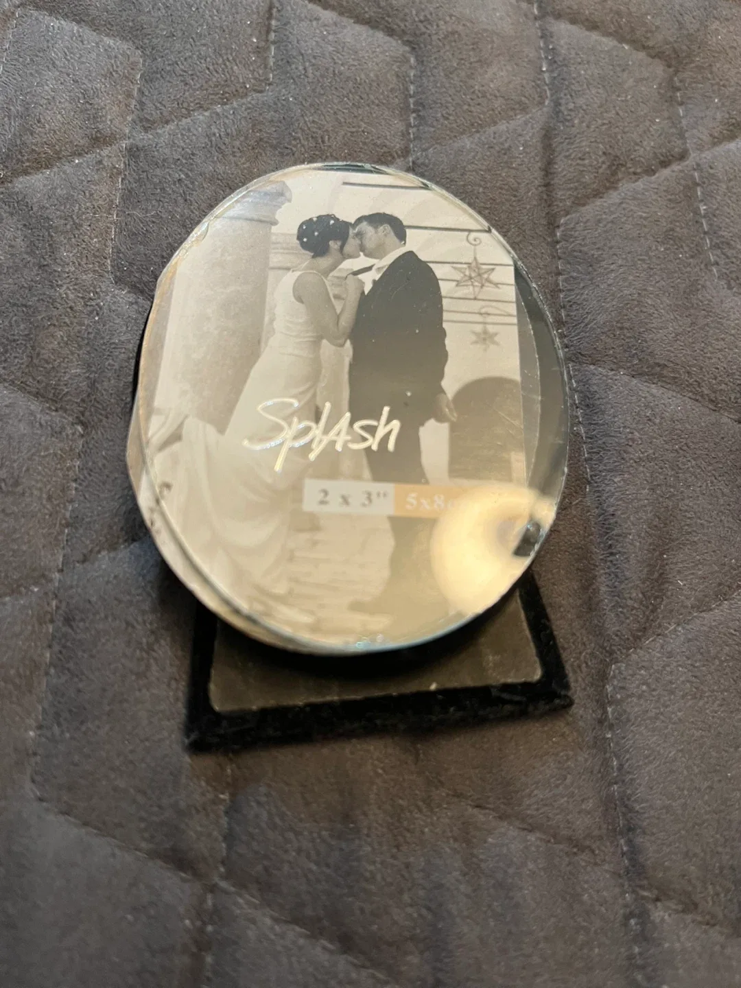 Splash Oval Photo Frame Yellow with Roses - photo 2
