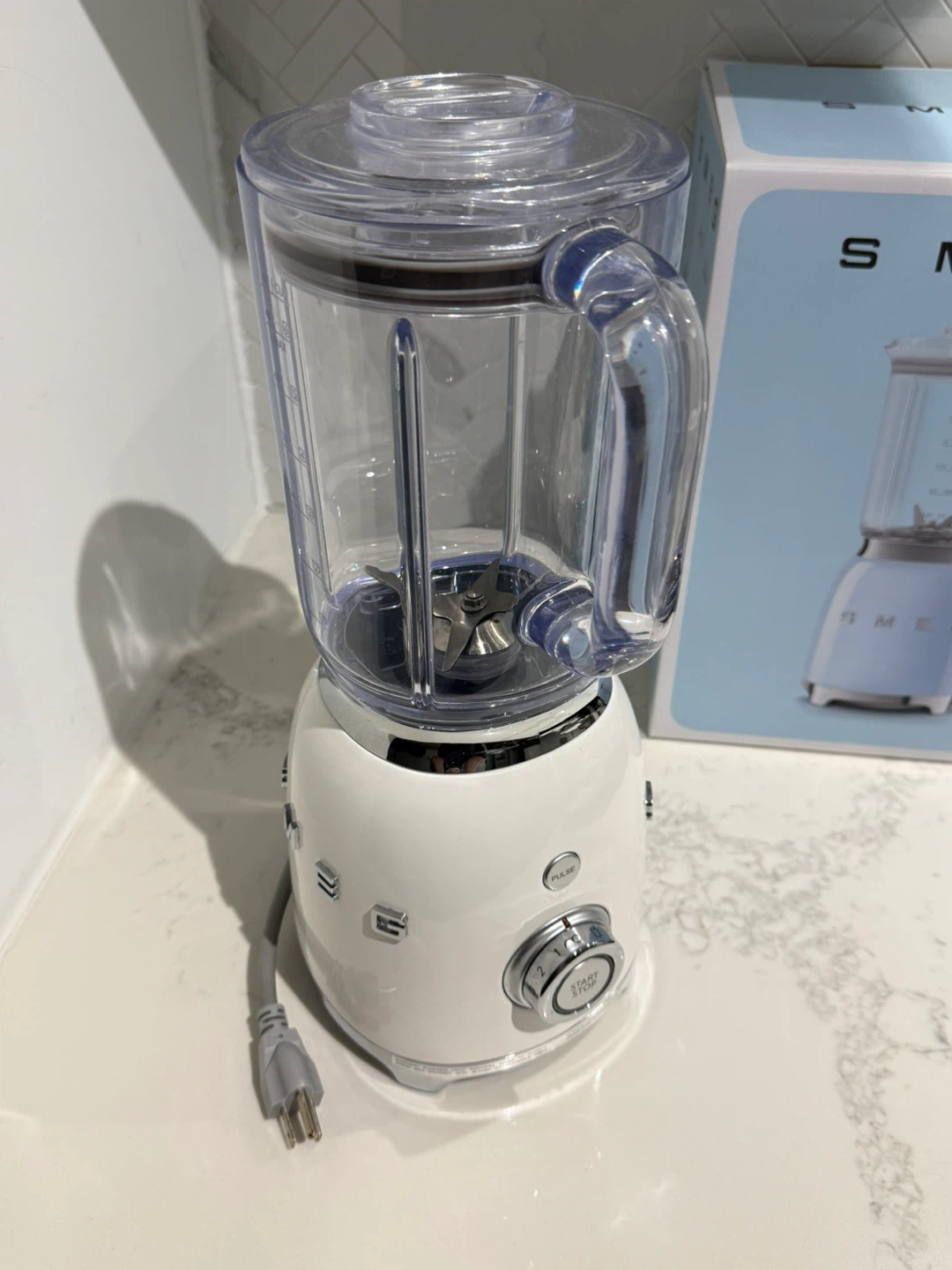 Smeg White Retro Style Blender - photo 3