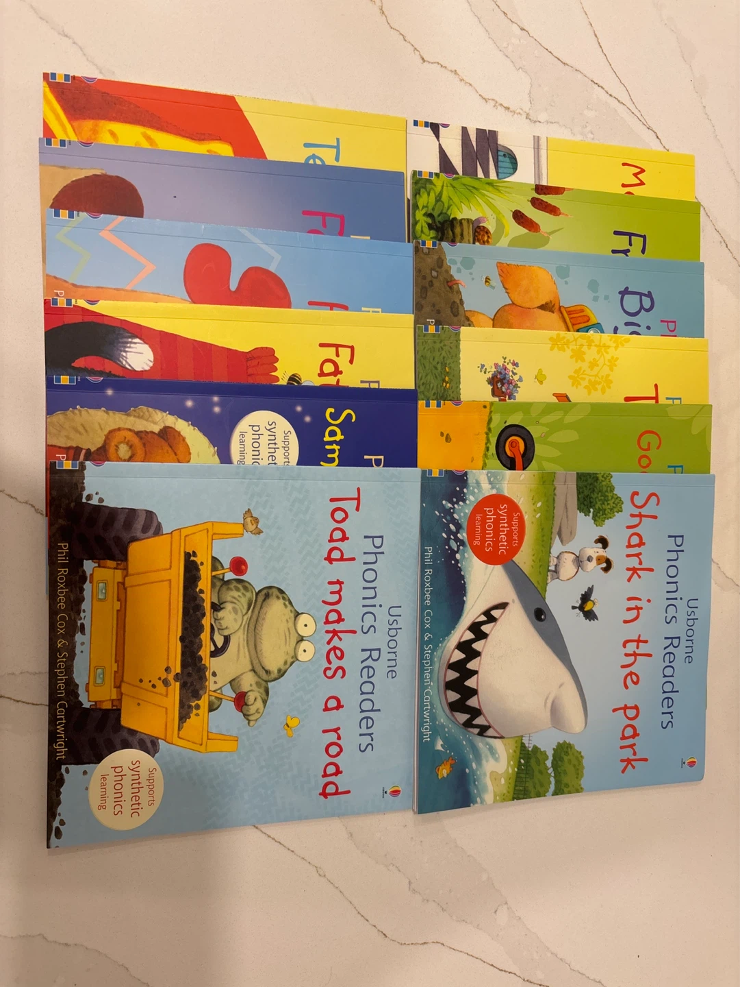Usborne Phonics Readers 12 Book Set - photo 2