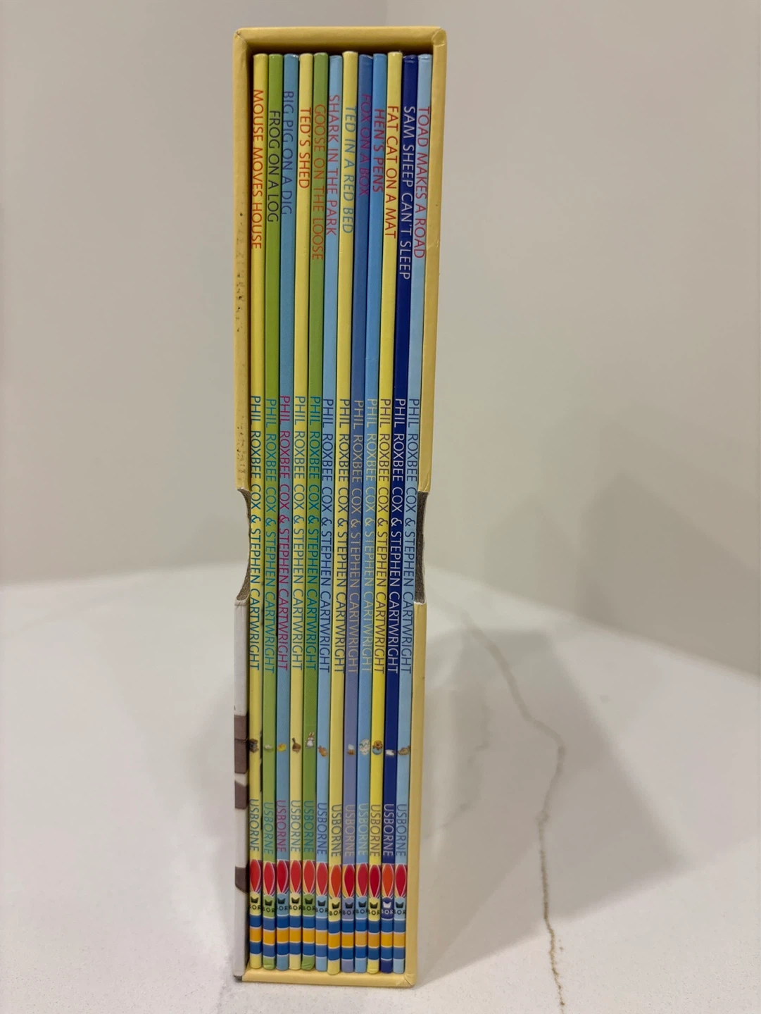 Usborne Phonics Readers 12 Book Set - photo 4