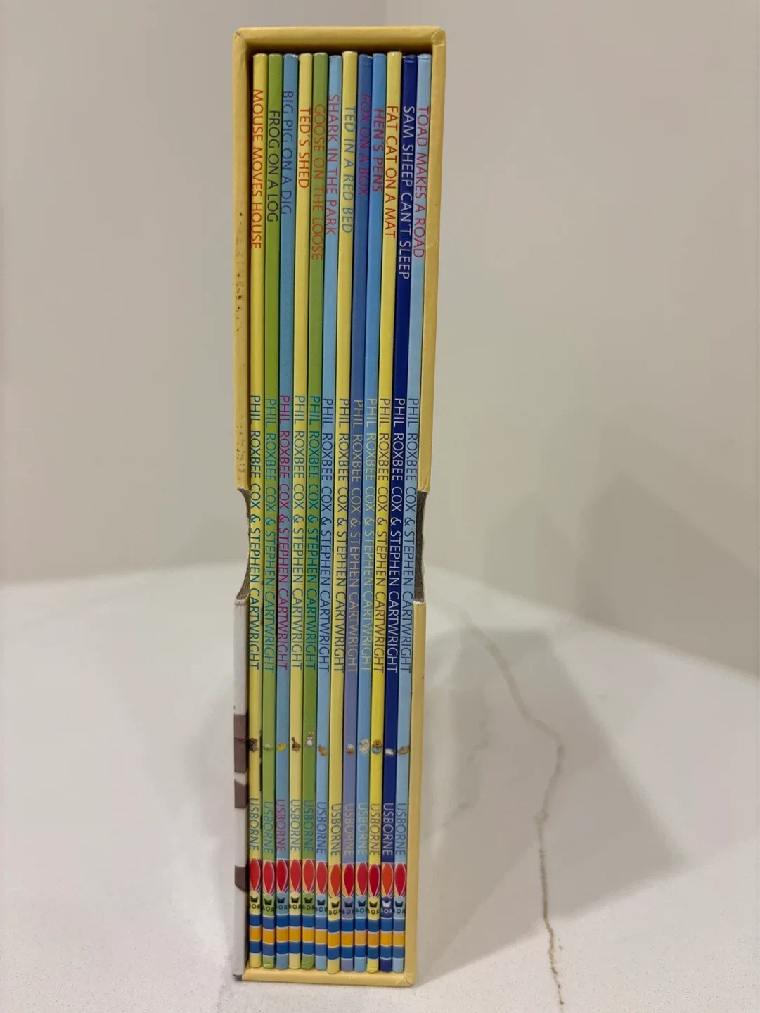 Usborne Phonics Readers 12 Book Set - photo 4