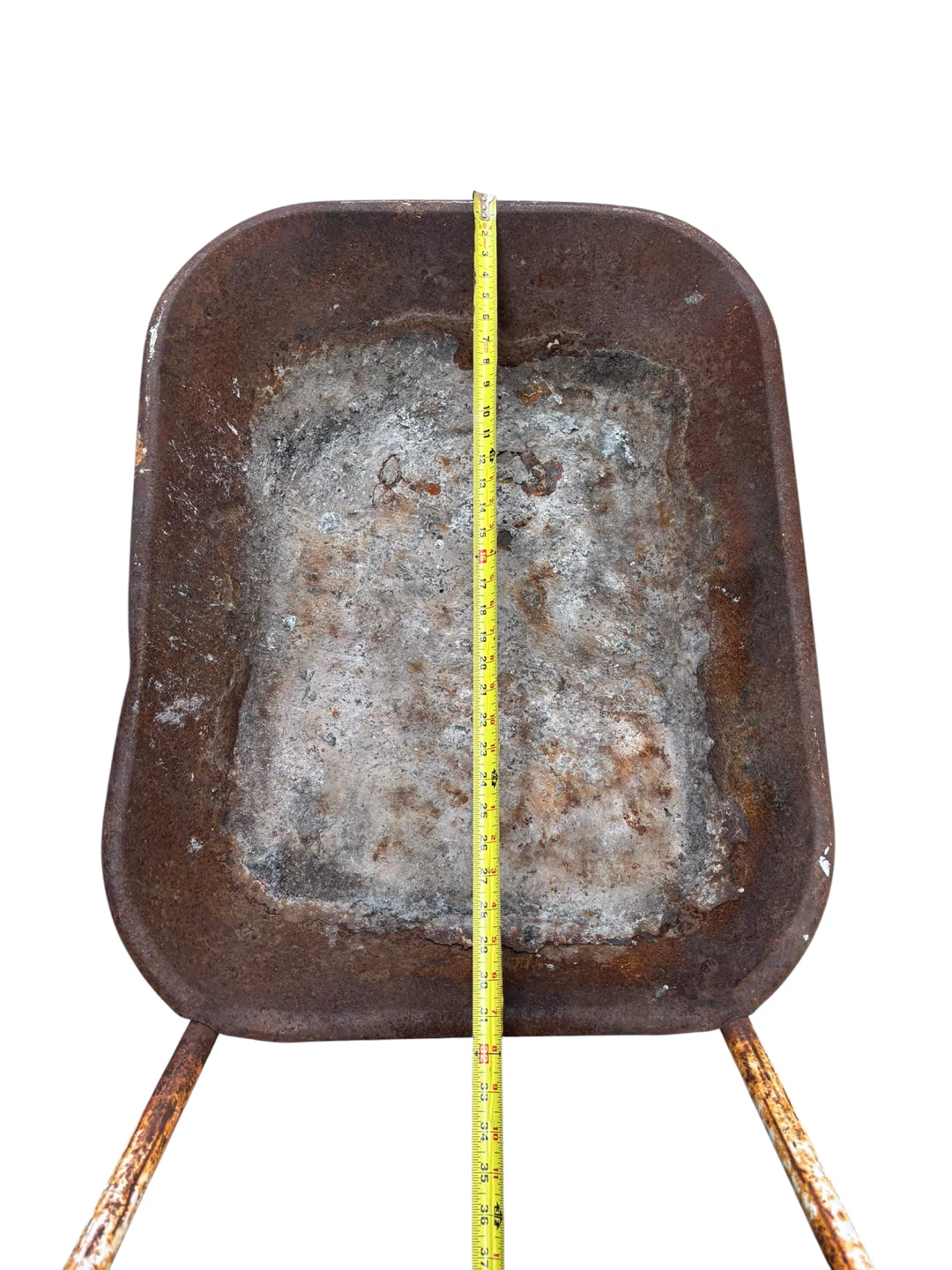 Used Garden Wheelbarrow - photo 2