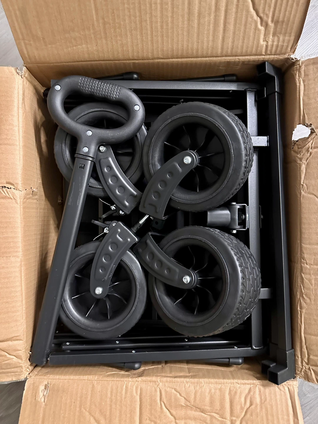 XL Folding Outdoor Wagon - photo 3