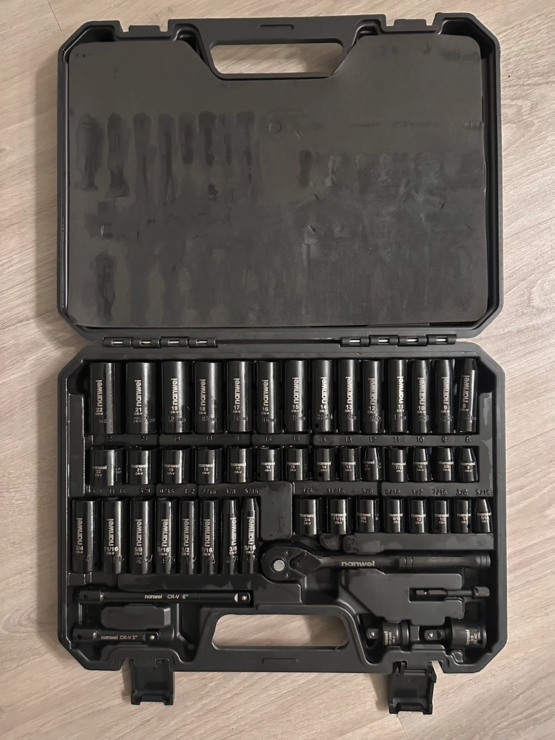 Nanwei 50 Piece Socket Wrench Set