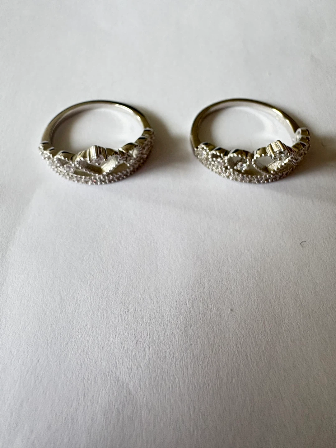 Pair of 925 Sterling Silver Crown Rings - photo 2
