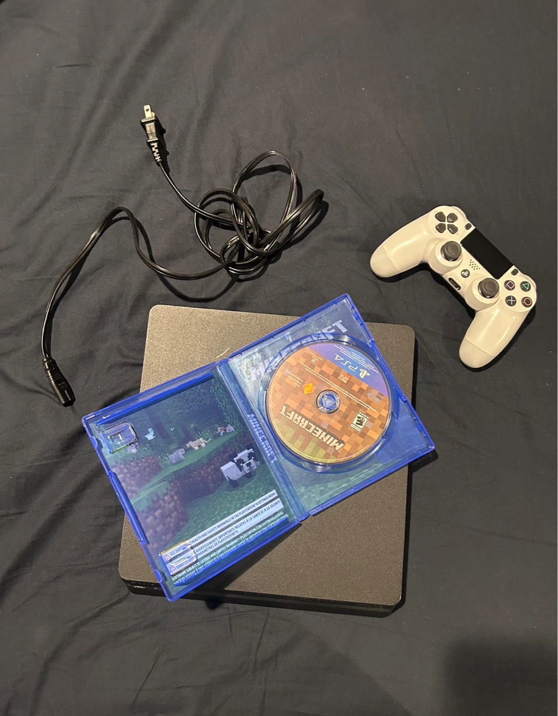 PlayStation 4 Slim Console + controller and with Minecraft Game - photo 2