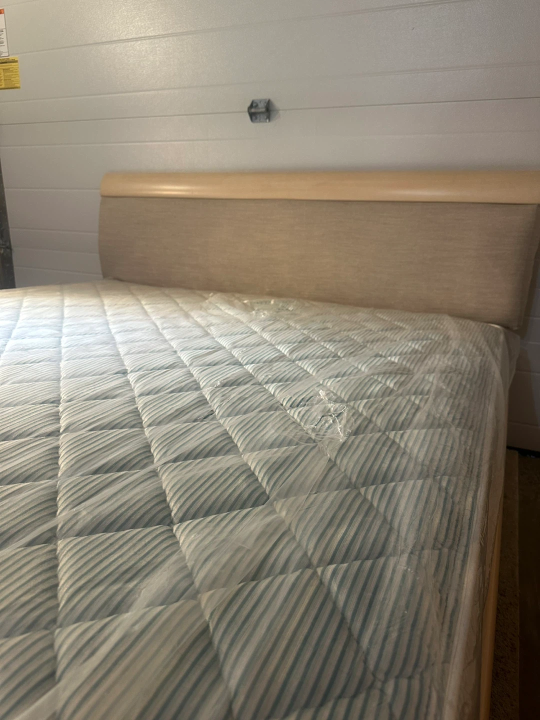 Grey Queen Size Complete Bed Set | Mattress included - photo 5