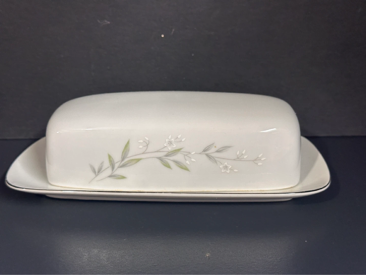 St Regis Fine China, MCM Butter Dish with Lid - photo 2