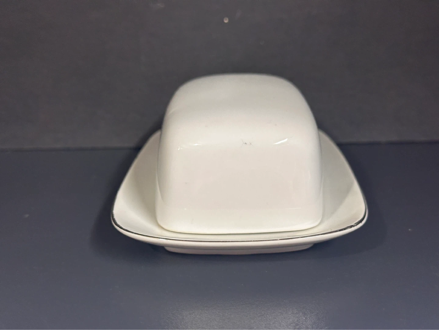 St Regis Fine China, MCM Butter Dish with Lid - photo 3