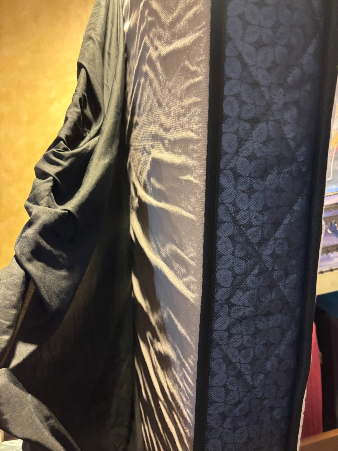 single Mattress with Black Cover - photo 3