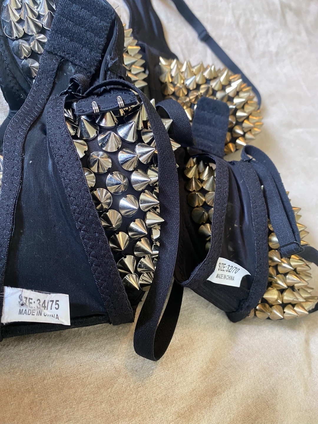 2 SPIKEY bras - photo 2
