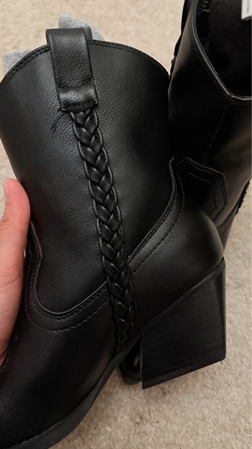 Black Ankle Boots - photo 3