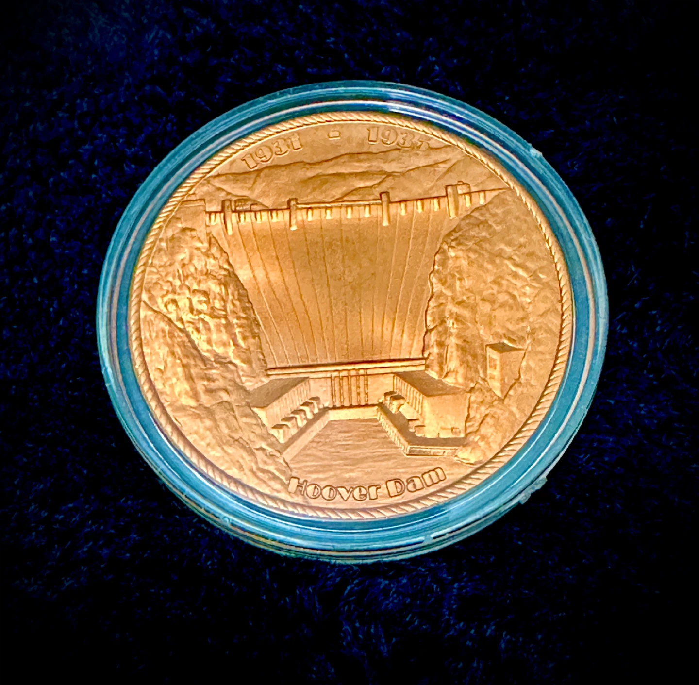Pure Copper Hoover Dam Commemorative Coin - photo 2