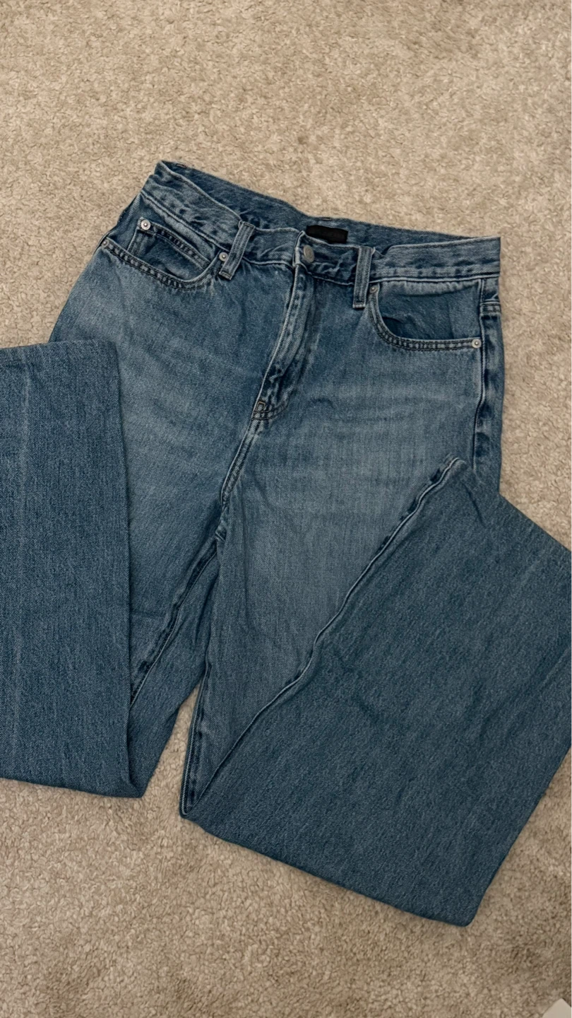 Uniqlo Women's High Rise Straight Leg Jeans