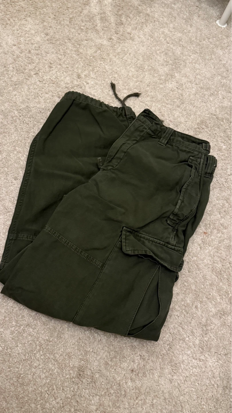 Tna Cargo Pants Size 6 Green