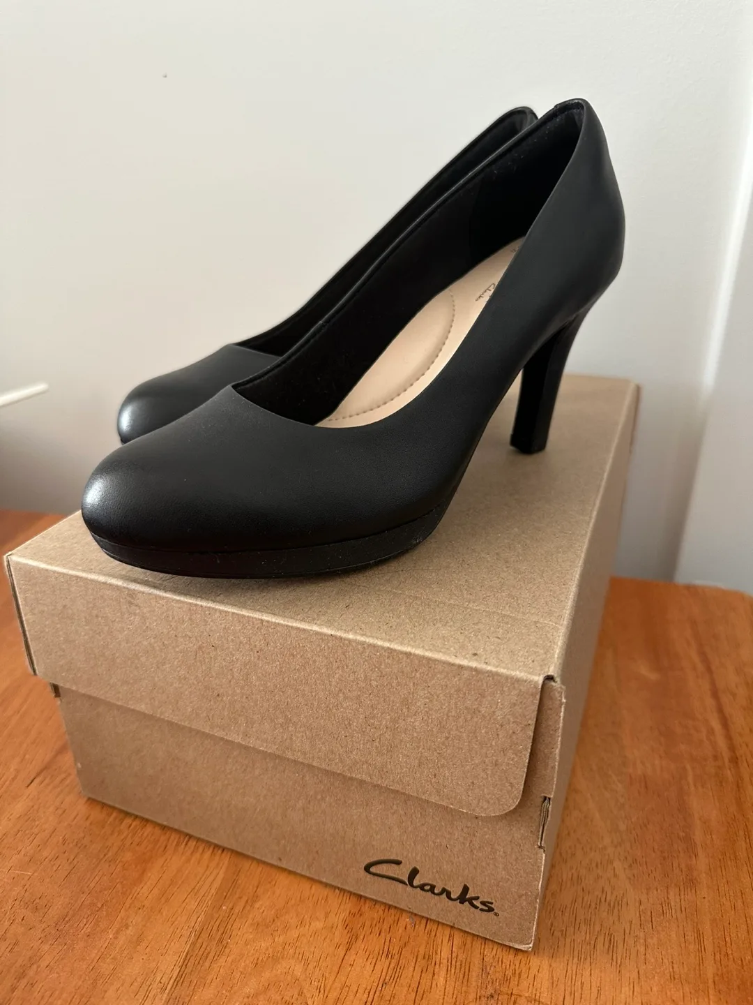 Clarks Size 5 Black Leather Heels Brand New Never Worn