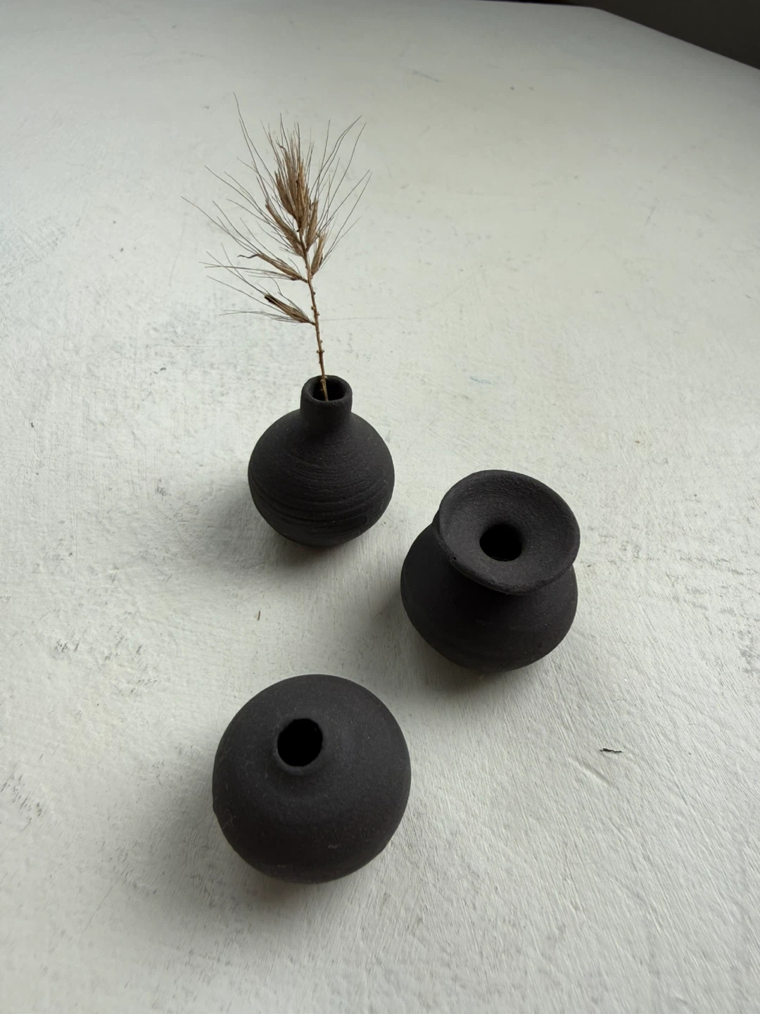 Teeny tiny handmade vases x3 - photo 2