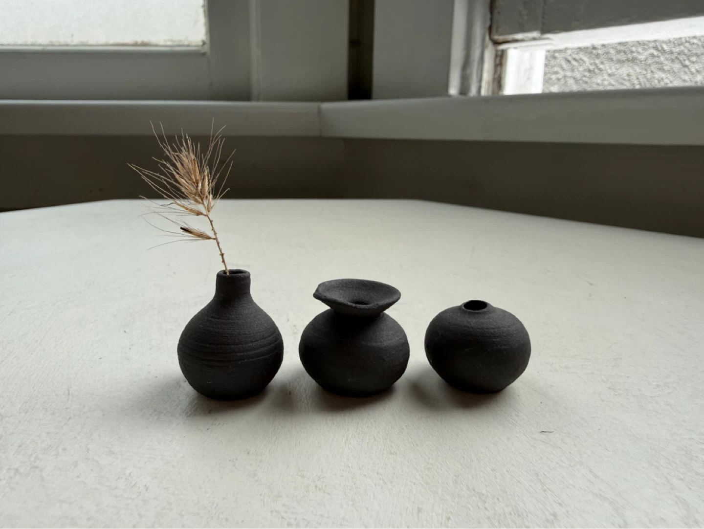 Teeny tiny handmade vases x3 - photo 3